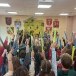 Светоотражатели для пешеходов: полиция Варшавы напоминает об обязанности после захода солнца